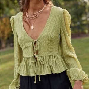 LaLavon Kiwi Lovin Top